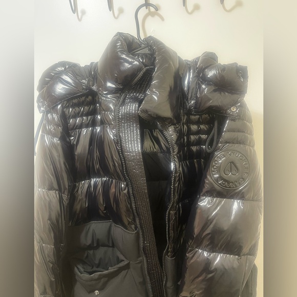 Men’s Patent Quilted Down Moose Knuckle Jacket - Picture 3 of 4